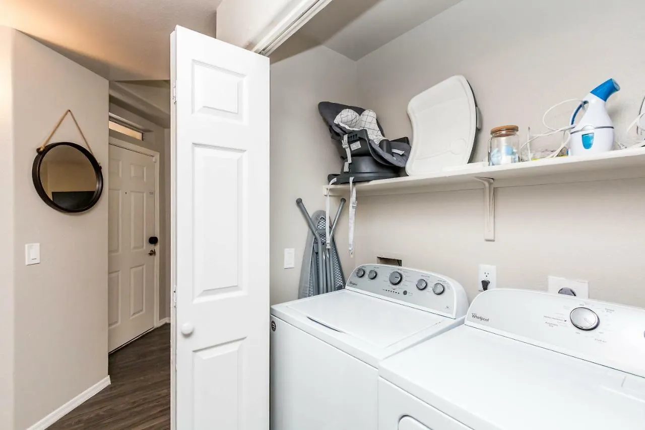 Holiday home 3 Bedroom - Tpc Golf, Shopping & Dining 3 Miles With Parking -1025 Phoenix United States