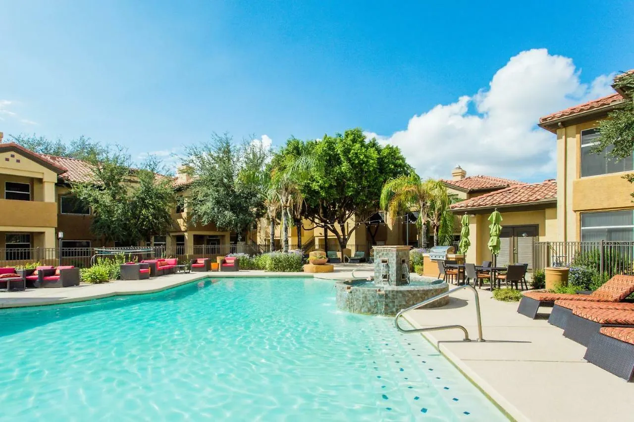 3 Bedroom - Tpc Golf, Shopping & Dining 3 Miles With Parking -1025 Phoenix Holiday home