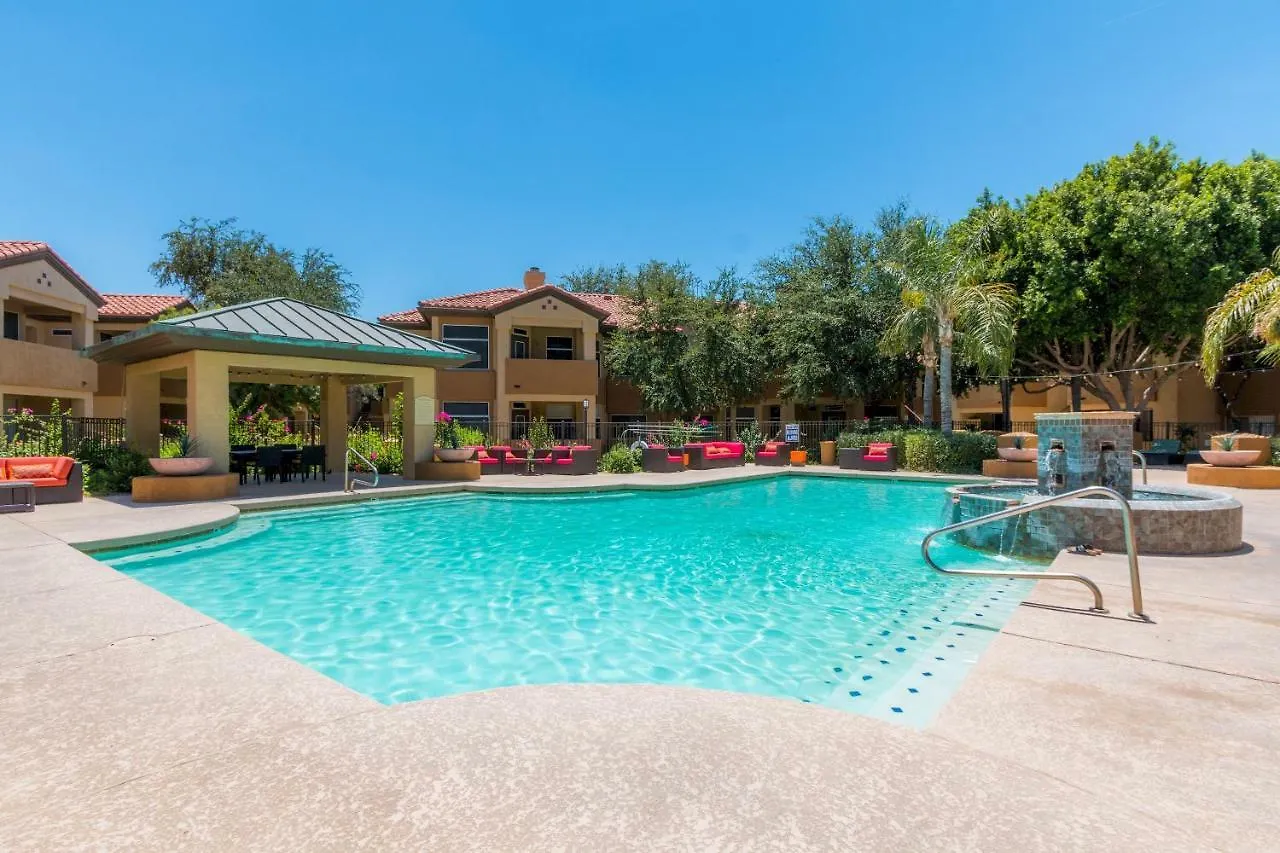 3 Bedroom - Tpc Golf, Shopping & Dining 3 Miles With Parking -1025 Phoenix